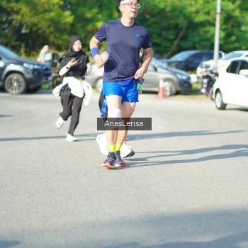 Runner Photo 3981105