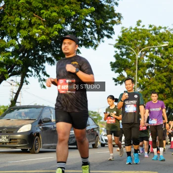 Runner Photo 3981117