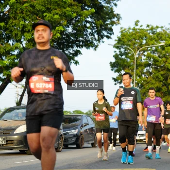 Runner Photo 3981120