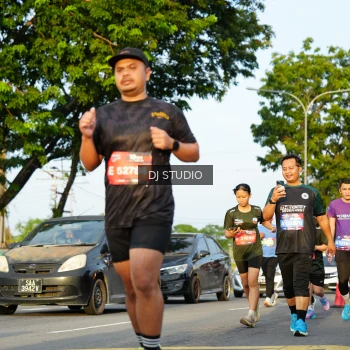 Runner Photo 3981137