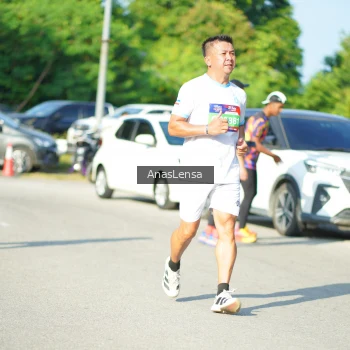 Runner Photo 3981139