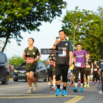 Runner Photo 3981169