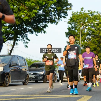 Runner Photo 3981176