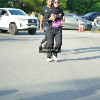 Runner Photo 3981379