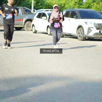 Runner Photo 3981546
