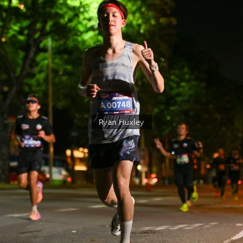 Runner Photo 3981576