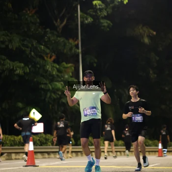 Runner Photo 3981675