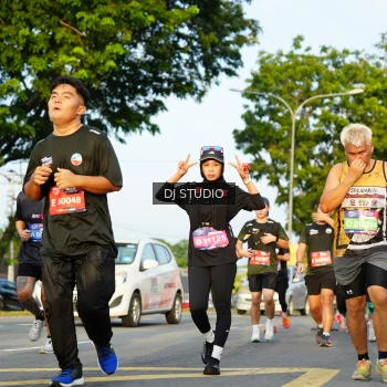 Runner Photo 3981684