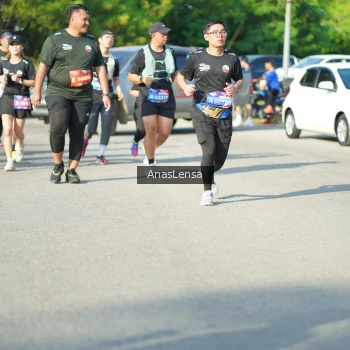 Runner Photo 3981717
