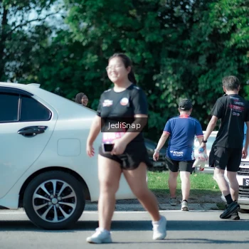 Runner Photo 3981777