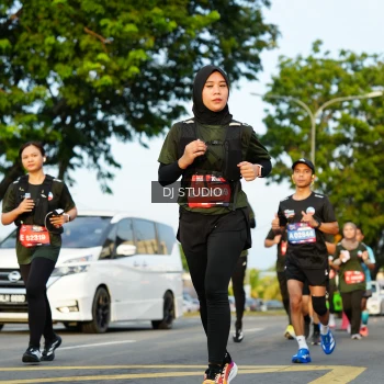 Runner Photo 3982024