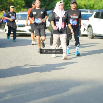 Runner Photo 3982103