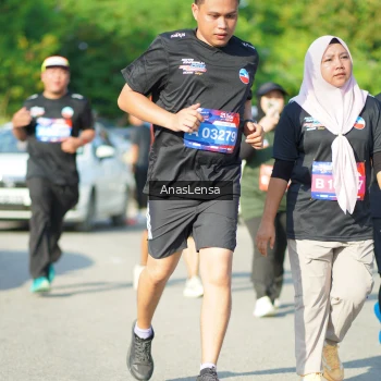 Runner Photo 3982137