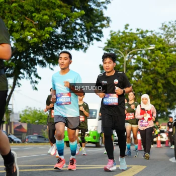 Runner Photo 3982156
