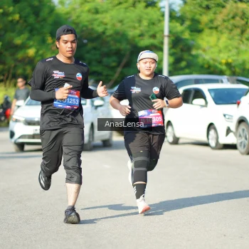 Runner Photo 3982168
