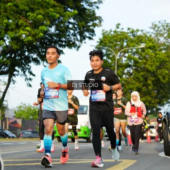 Runner Photo 3982175