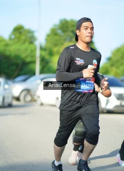 Runner Photo 3982178
