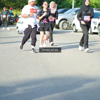 Runner Photo 3982185