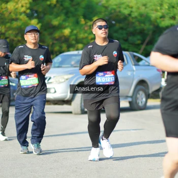 Runner Photo 3982410