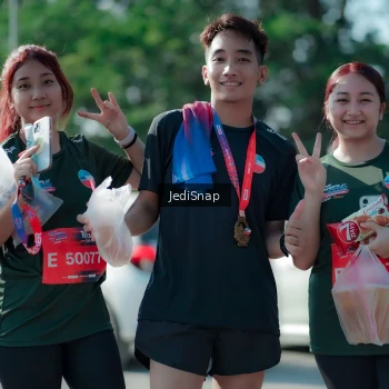 Runner Photo 3982485