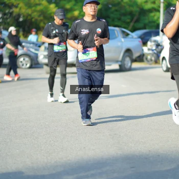Runner Photo 3982495