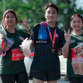 Runner Photo 3982777