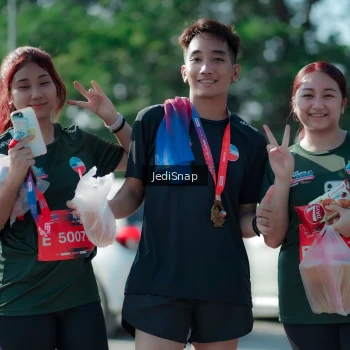 Runner Photo 3982796