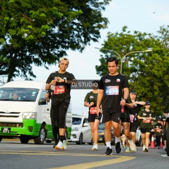 Runner Photo 3982855