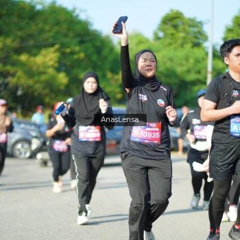 Runner Photo 3982856