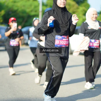 Runner Photo 3982865