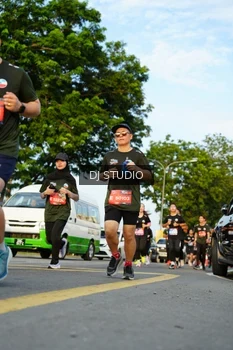 Runner Photo 3982880