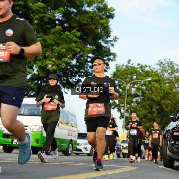 Runner Photo 3982892