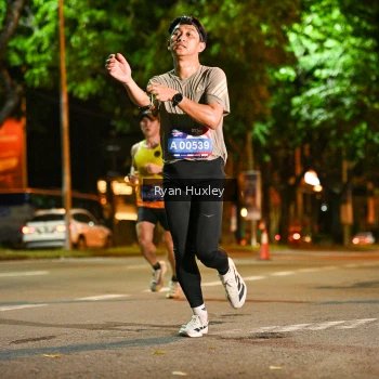 Runner Photo 3982925