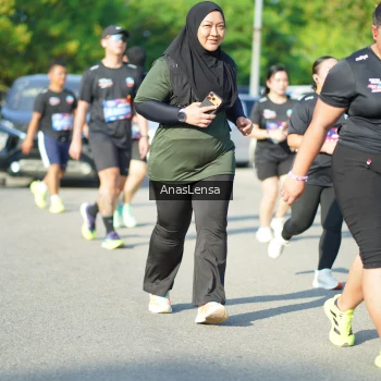 Runner Photo 3982974