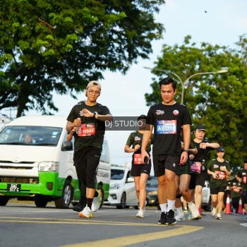 Runner Photo 3982990