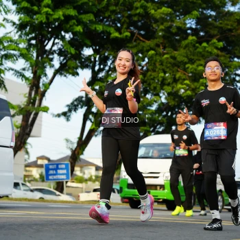 Runner Photo 3982999