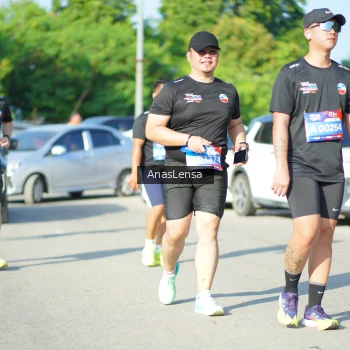 Runner Photo 3983010