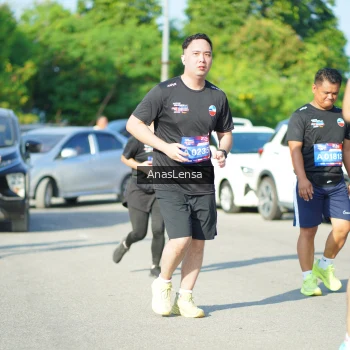 Runner Photo 3983086