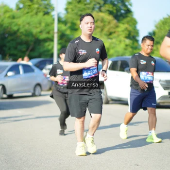 Runner Photo 3983089