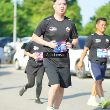 Runner Photo 3983093
