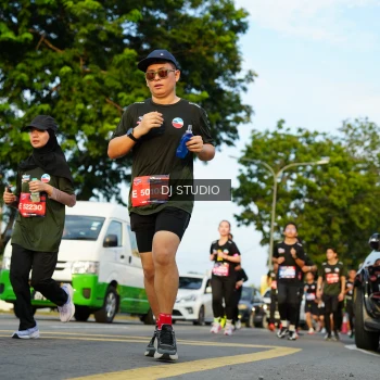 Runner Photo 3983143