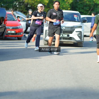 Runner Photo 3983353