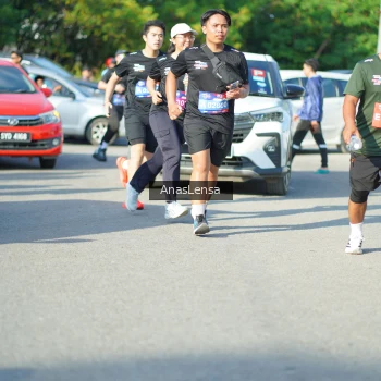 Runner Photo 3983355