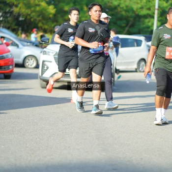 Runner Photo 3983361