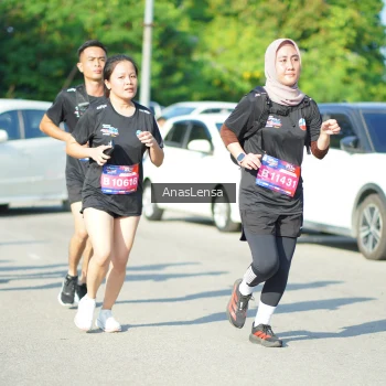 Runner Photo 3983446