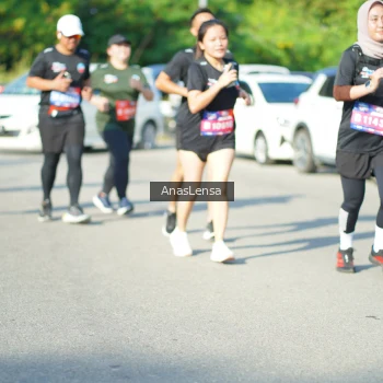 Runner Photo 3983455