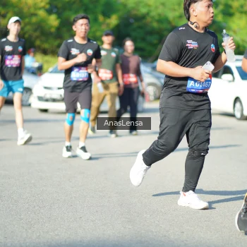 Runner Photo 3983541