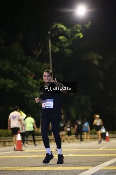 Runner Photo 3983759