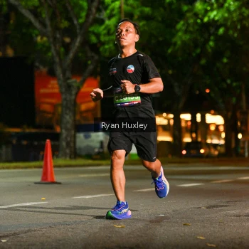 Runner Photo 3983875