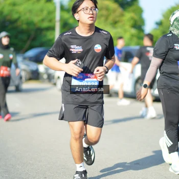 Runner Photo 3983888